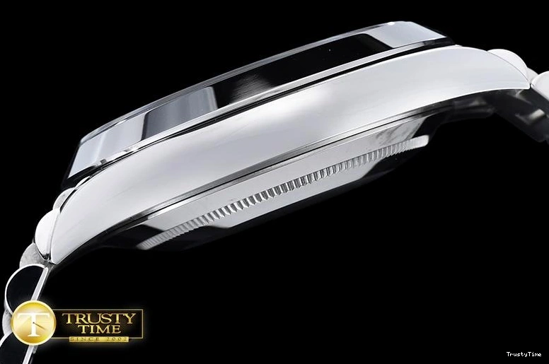 1227 RDD0203 – DayDate 40mm EasyMatch 669